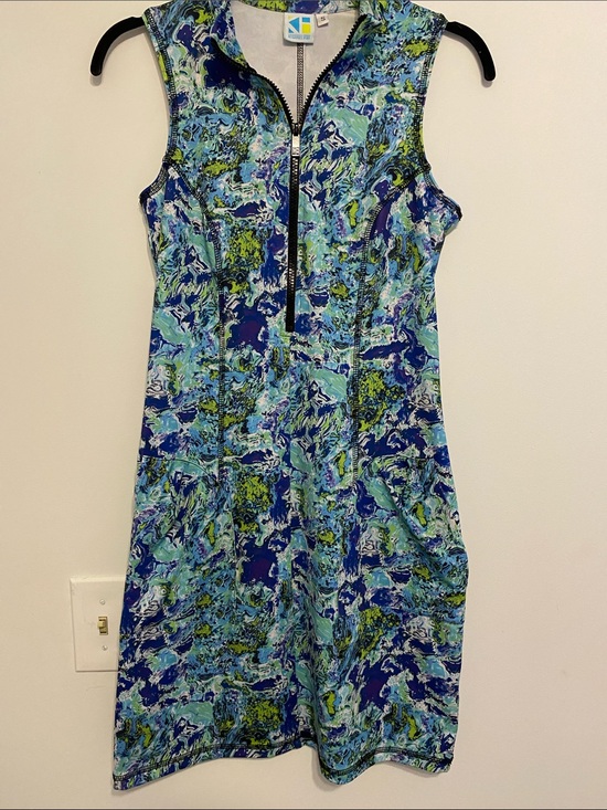 Kevanhall sport Dresses & Skirts - Sleeveless Blue Green Patterned Zip-Front Dress